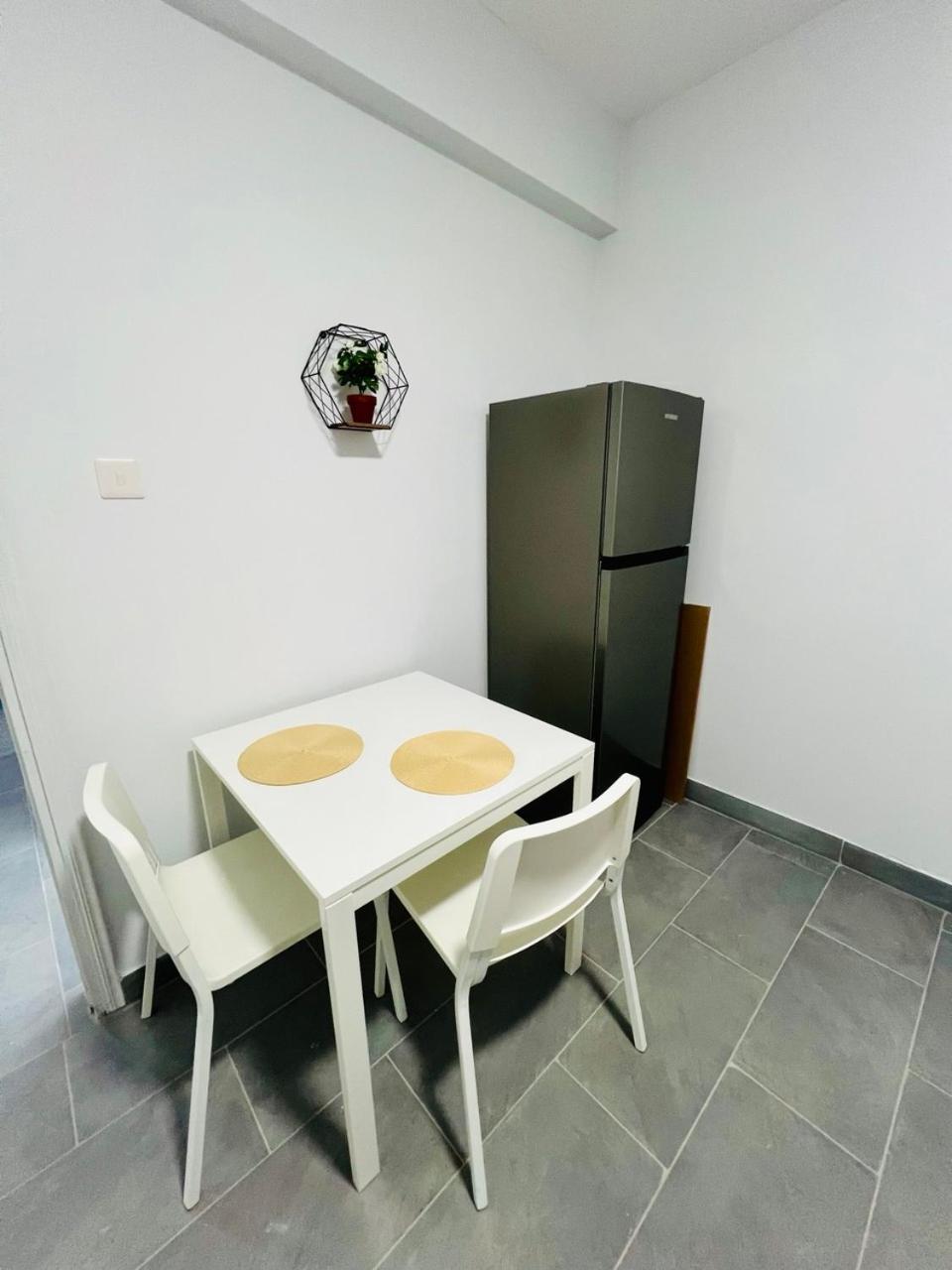 Tower Court Rooms Larnaca Dış mekan fotoğraf